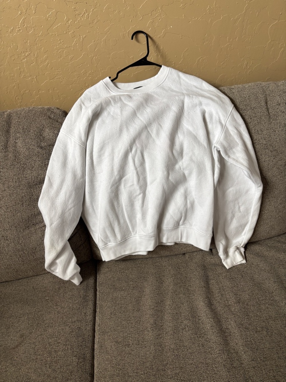 PrettyLittleThing White Crewneck Sweater